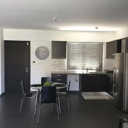 Nikolas Apartment Larnaca